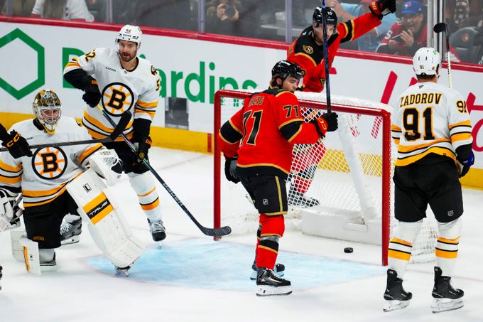 Debakl! Boston inkasoval v Ottawě sedm branek, Češi bez bodu. Vysoká výhra Penguins Debakl! Boston inkasoval v Ottawě sedm branek, Češi bez bodu. Vysoká výhra Penguins