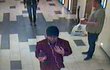 Muž v obchodním centru v Letňanech zavraždil prodavačku. Policie po něm pátrá.
