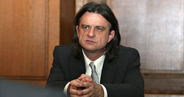 Exposlanec Otto Chaloupka (VV)dostal podmínku za výroky o Romech