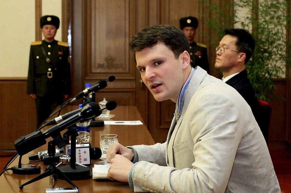 Otto Warmbier u soudu v KLDR