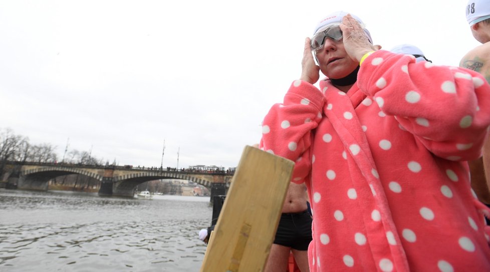 Dvaasedmdesátý ročník Memoriálu Alfreda Nikodéma v Praze se startem i cílem na severním cípu Slovanského ostrova přilákal 26. prosince 2018 rekordní počet otužilců. Zúčastnilo se ho 397 plavců, o 28 více než loni.