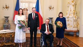 Poslední novoroční oběd Miloše Zemana s premiérem: Zeman přijal na zámku v Lánech Petra Fialu s manželkou Janou.
