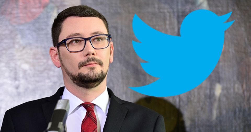 Prezidentův mluvčí Jiří Ovčáček a logo sociální sítě Twitter
