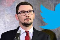 Ovčáček se zařadil do pražské kavárny. Za její kanál má Twitter, kde se sám činí