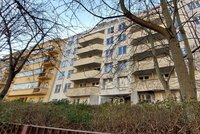 Využijme dům po ruských diplomatech pro uprchlíky z Ukrajiny, zní z radnice Prahy 7