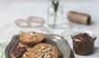 Ovesné sušenky s mandlovým krémem jsou mnohem zdravější obdobou oblíbených sušenek s čokoládovou náplní