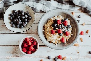Kvasit se dá víc než jen zelí: Zkuste fermentovaný oves jako zdravou snídani Kvasit se dá víc než jen zelí: Zkuste fermentovaný oves jako zdravou snídani