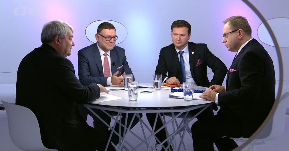 Zleva: Vojtěch Filip (KSČM), Zbyněk Stanjura (ODS), Radek Vondráček (ANO) a Václav Moravec