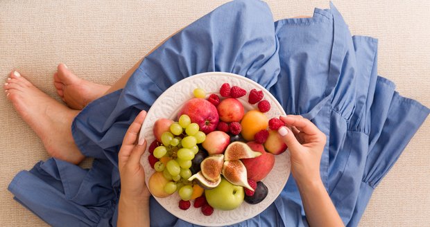 Co se stane, když budete jíst pouze ovoce?