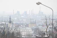 V Praze, středních Čechách i na Ústecku se moc nehýbejte. Kvůli smogu