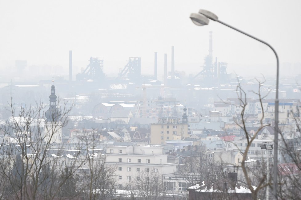 V Moravskoslezském kraji se ovzduší znovu zhoršilo. Meteorologové doporučují omezit používání aut