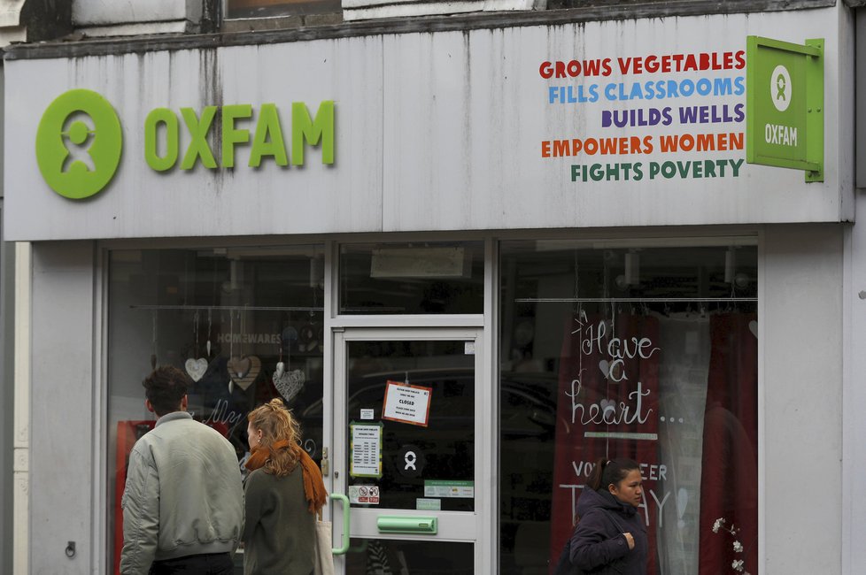 Obchod charitativní organizace Oxfam v Londýně