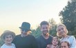 Ozzy Osbourne (71) s rodinou