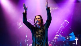 Ozzy Osbourne i Johnny Depp zahrají v Praze: Jak se dostat na koncert a které písně zazní?