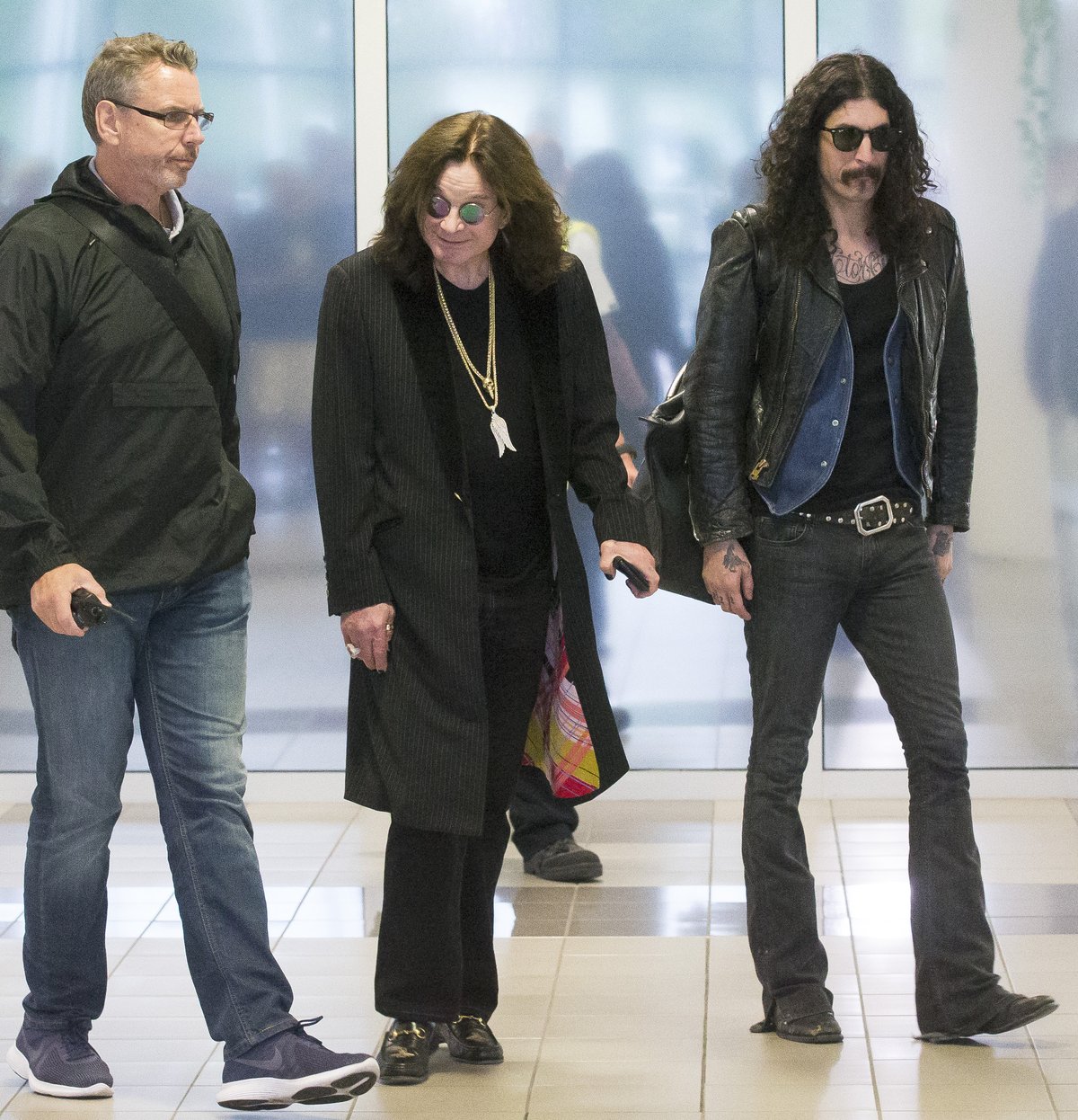 Ozzy Osbourne na letišti v Praze