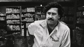 Escobar dokázal v pneumatikách letadel propašovat až 15 tun kokainu denně.