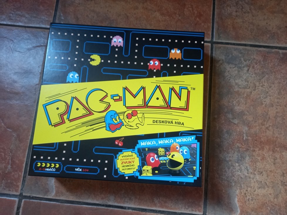 Deskova hra Pac-Man.