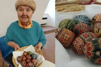 Malérečka Marie (90) darovala sbírkou kraslic z celého světa: Unikát, raduje se muzeum