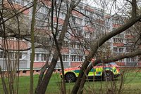 Student (20) se zřítil z 3. patra kolejí! Ve vážném stavu ho odvezla záchranka