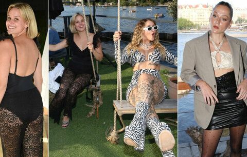 Rajcovní party ve spodním prádle na lodi: Cudná Pagáčová, sexy zebra Sharlota i něžná Emma Drobná