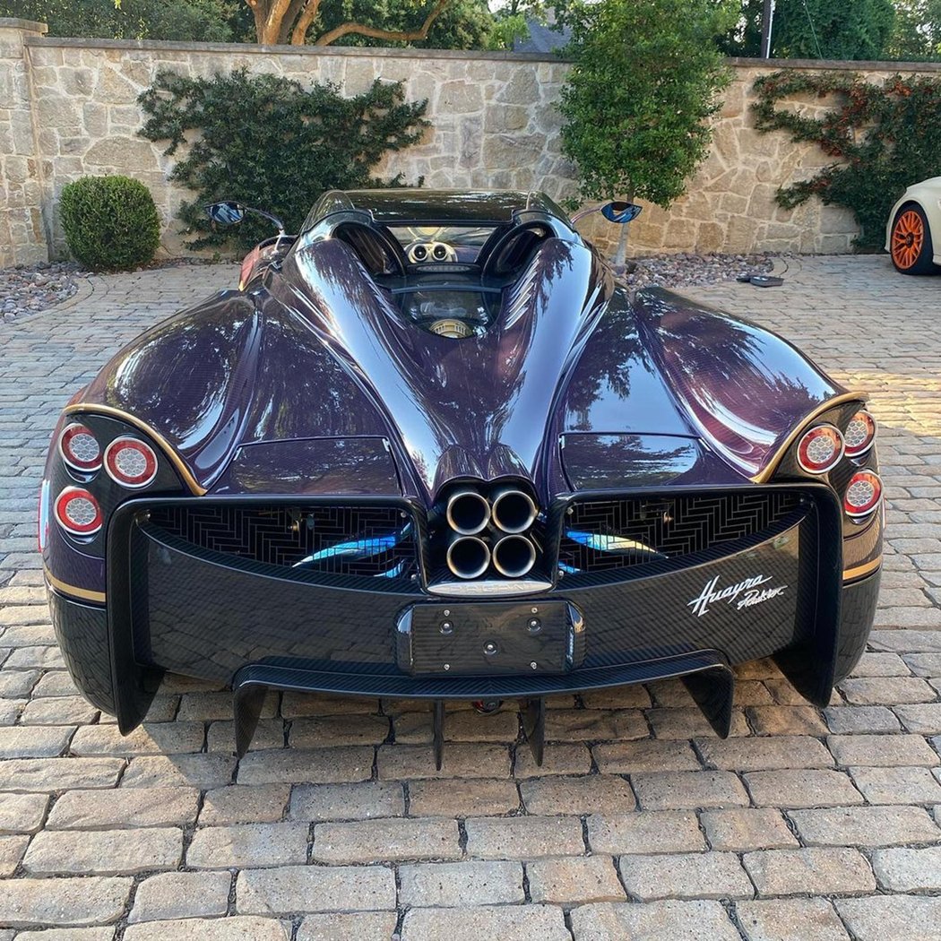 Pagani Huayra Roadster