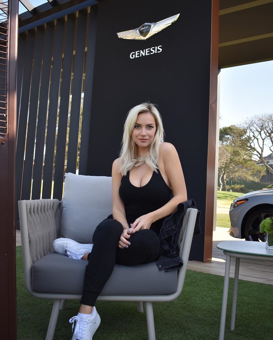 Paige Spiranacová je ozdobou každého golfového hřiště