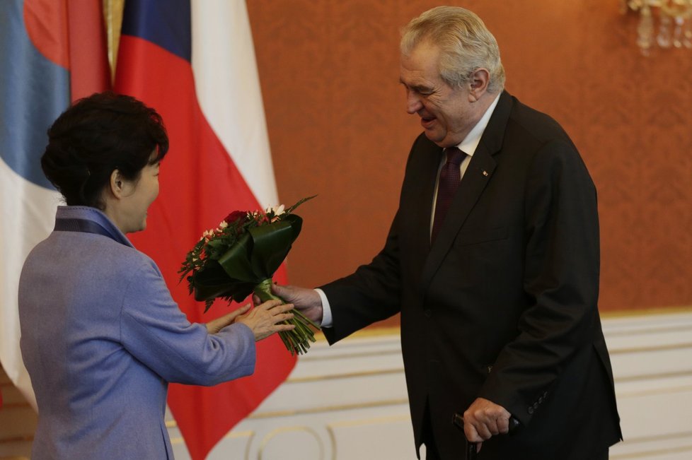 Prezident Miloš Zeman přijal v Praze jihokorejskou prezidentku Pak Kun-hje.