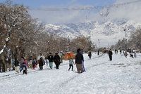 Laviny v Kašmíru zabily nejméně 67 lidí. Pákistán se potýká se sněžením a záplavami
