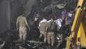 Ředitel banky Zafar Masud přežil zřícení letadla v Karáčí. Kromě ještě inženýra Muhammada Zubairy zemřeli všichni ostatní pasažéři letu, celkem 97 lidí.