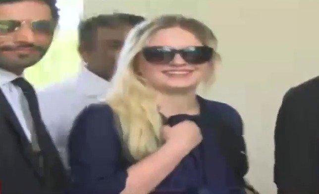 Pašeračka Tereza u pákistánského soudu (2. července 2018)