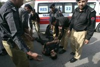 Sebevražedný útok v Pákistánu