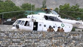 Vrtulník s diplomaty narazil do školy. Při nehodě zemřeli velvyslanci Norska i Filipín. Raněné transportoval jiný vrtulník do nemocnice