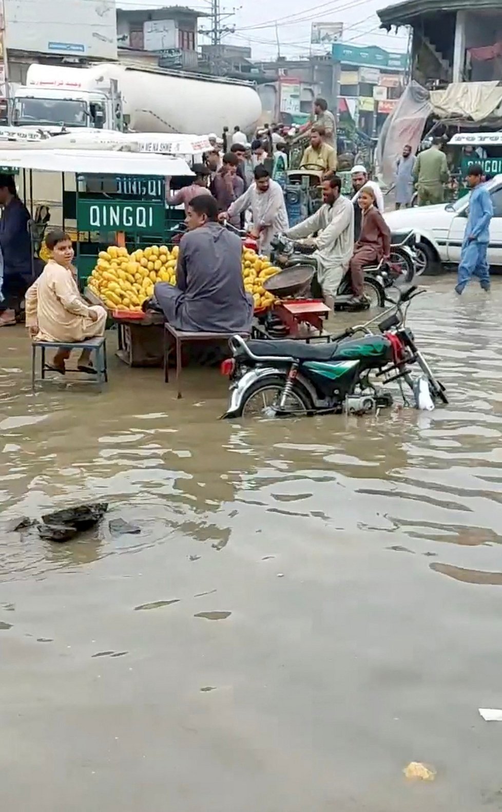 Záplavy v Pákistánu (5.8.2022)