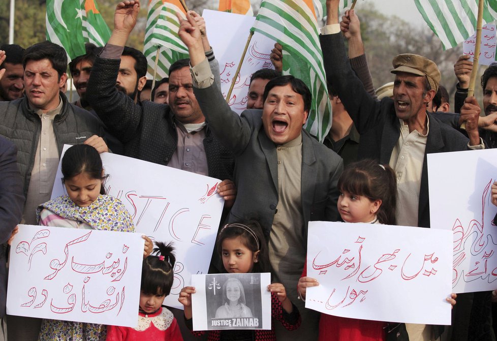 Pákistánce pobouřila brutální vražda sedmileté holčičky.