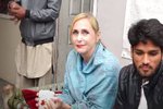Pákistánec (23), který se oženil s Češkou (65), se snaží dostat vízum: O pomoc žádá i Miloše Zemana