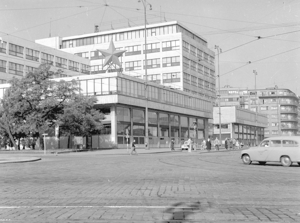 Komunistická úprava stavby, rok 1958.