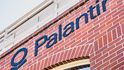 Ve středu vstoupí na newyorskou burzu americká společnost Palantir Technologies. Stejně jako Spotify v roce 2018 nezvolí klasický primární úpis akcií, ale alternativní metodu technického úpisu direct listing.