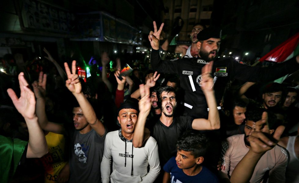 Palestinci v ulicích oslavili uzavřené příměří s Izraelem (21. 5. 2021)