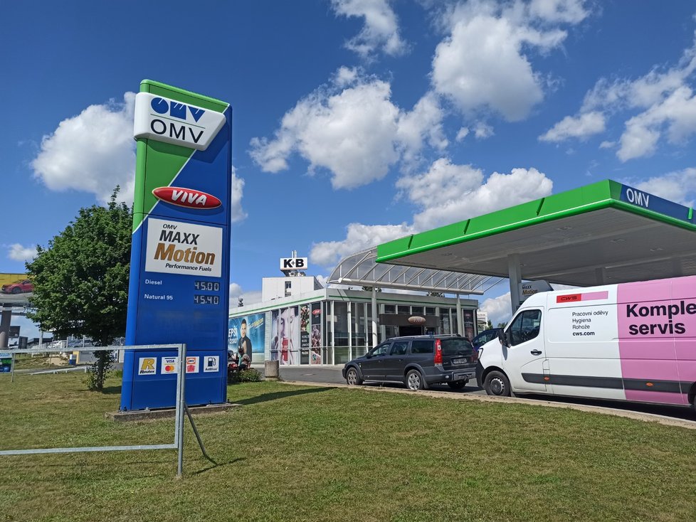 Cena pohonných hmot v Plzni 1. 6. 2022