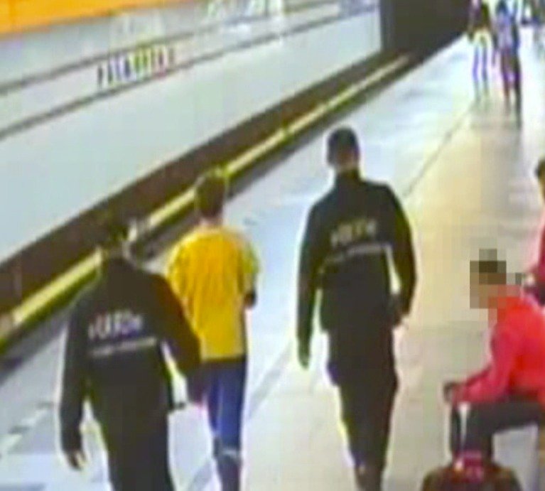 Mladíka pak policisté dopadli na nástupišti metra