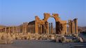 Radikálové z IS vyhodili do povětří 2000 let starý vítězný oblouk z římské éry