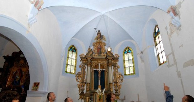 V kostele sv. Mikuláše v Plzni byly náhodně objeveny uikátní fresky.