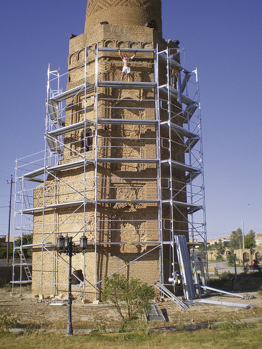 Probíhající oprava Minaretu.