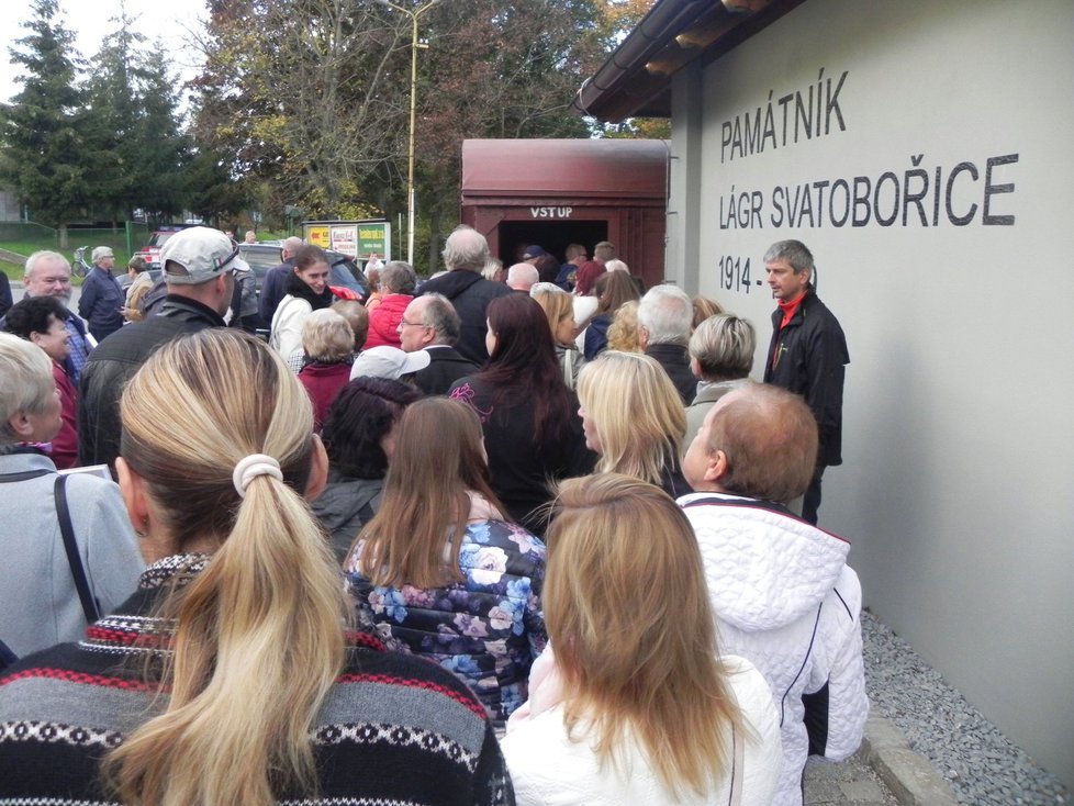 Ve Svatobořicích-Mistříně na Hodonínsku o víkendu otevřeli památník s muzeem, který připomíná válečný internační tábor pro příbuzné a členů členů zahraničního protinacistického odboje.