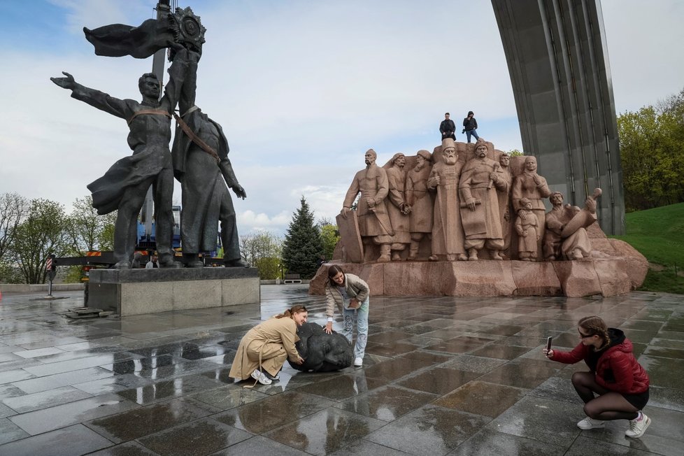 O likvidaci památníků úřady rozhodly už před lety v rámci dekomunizace.