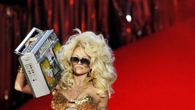 Pamela Anderson dělá charitu ve Vídni