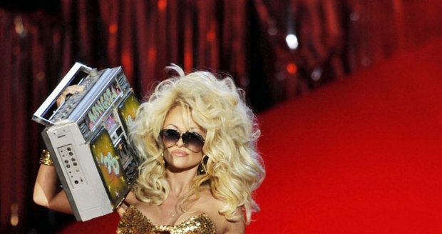 Pamela Anderson dělá charitu ve Vídni