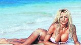 Pamela Anderson stále září jako kometa: Kráska, které prsa změnila život