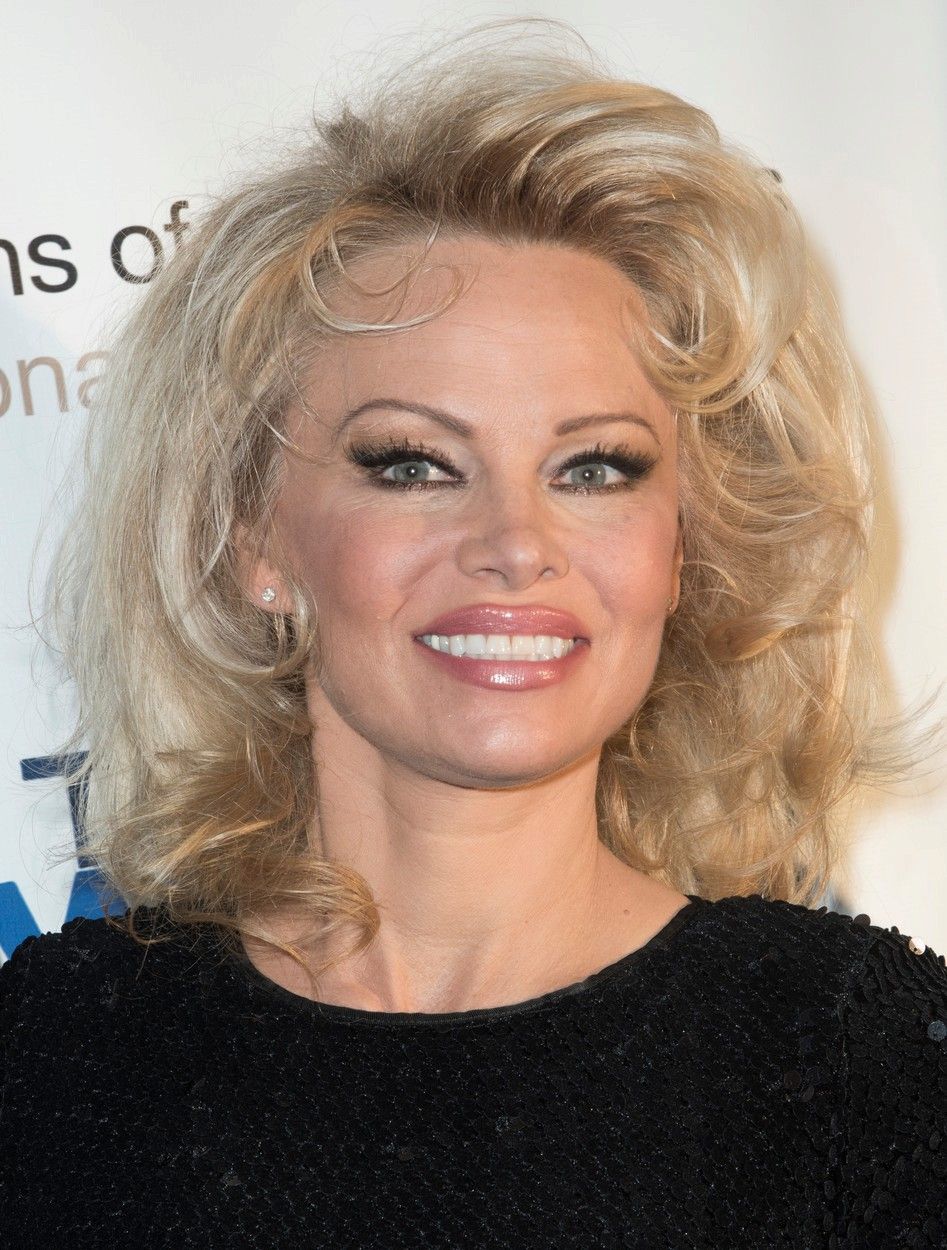 Pamela Andersonová v roce 2016