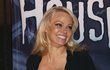 Pamela Anderson je stále sexy Pamela Anderson je stále sexy